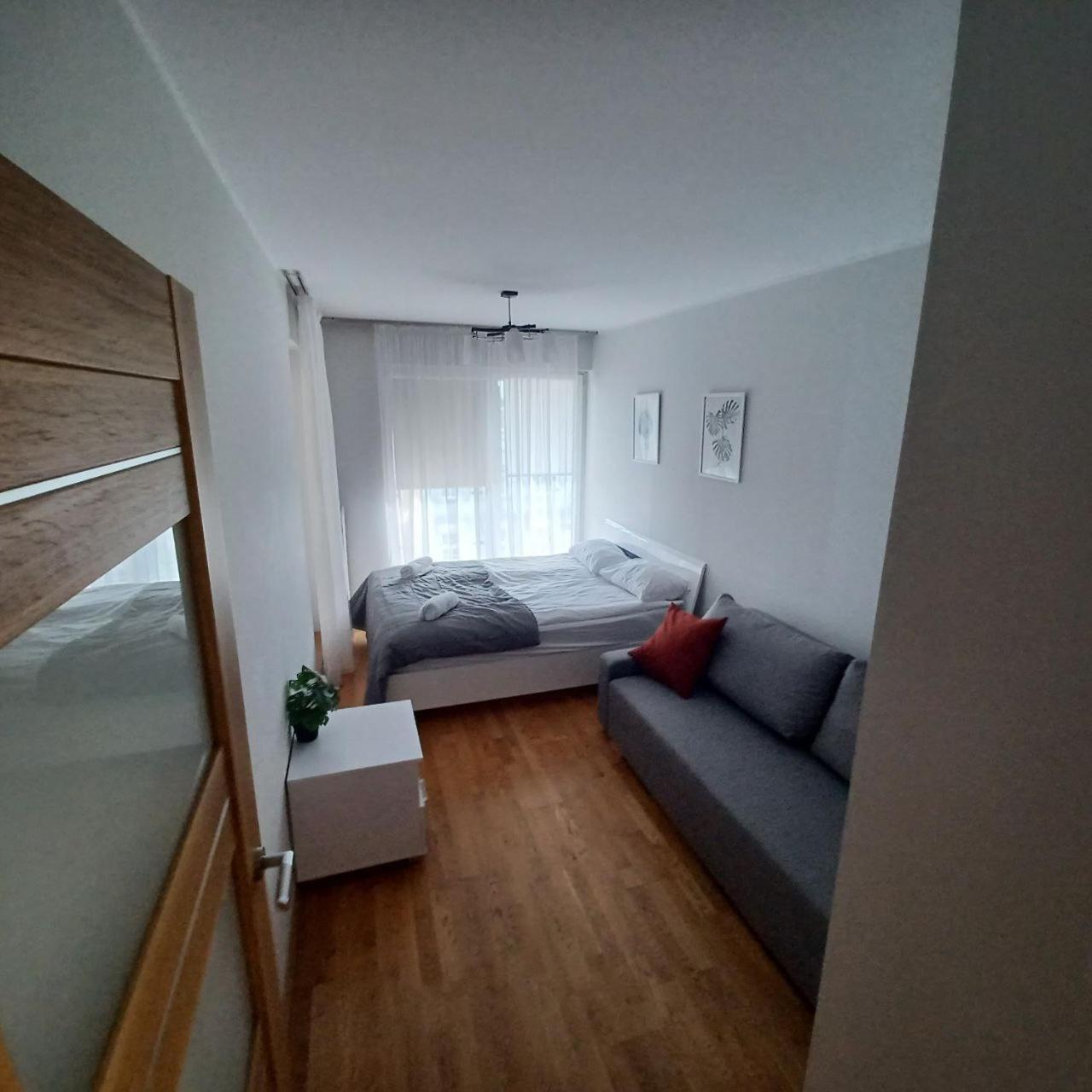 Apart City Center - 3 Rooms - Parking Place ヴロツワフ エクステリア 写真
